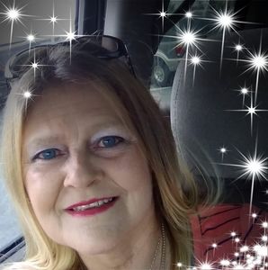 Meet your Posher, Connie